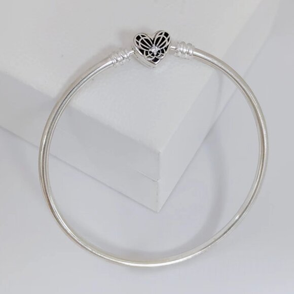 Pandora Moments Heart & Butterfly Bangle S925 Silver with box - Picture 1 of 4